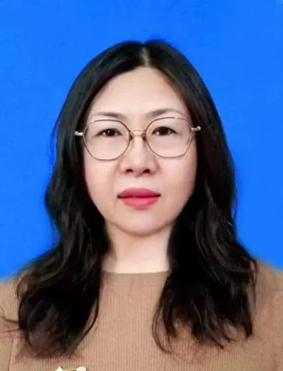 三峽藝術高中物理