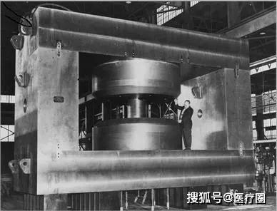 回旋加速器的工作原理